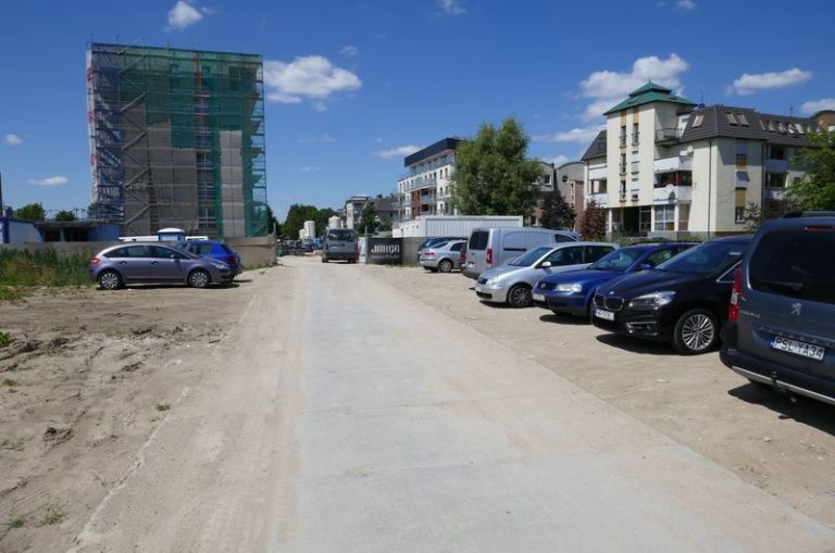 Budynek mieszkalny wielorodzinny z garażem podziemnym oraz niezbędną infrastrukturą techniczną przy ulicy Kórnickiej w Poznaniu