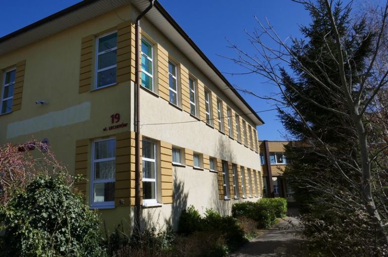 Zespół Szkół w Mielnie oraz Szkoła Podstawowa im. Straży Granicznej w Sarbinowie