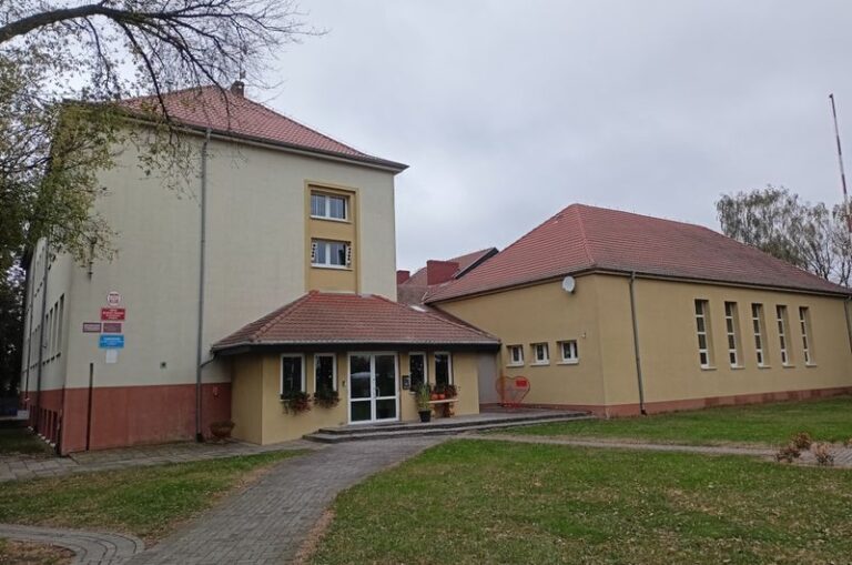 Centrum Oświatowo Kulturalne im. Jana Heweliusza w Potarzycy