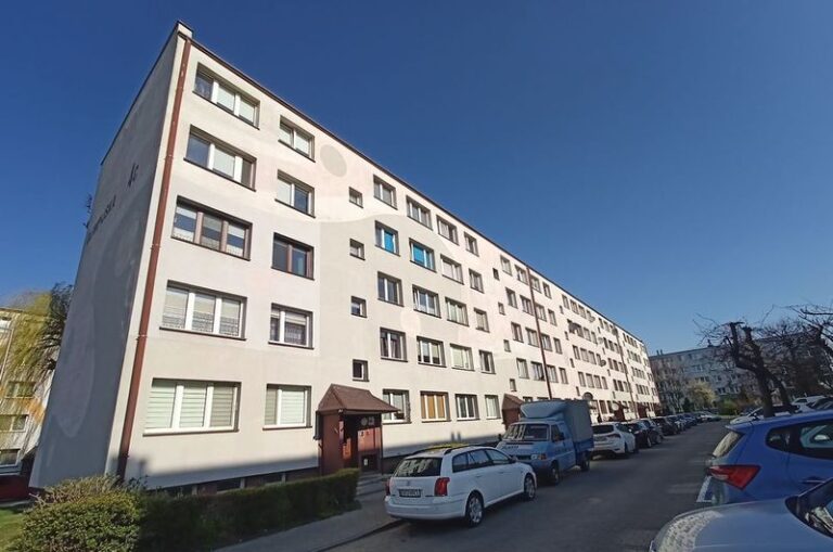 Budynek mieszkalny wielorodzinny przy ulicy Olimpijskiej w&nbsp;Kutnie