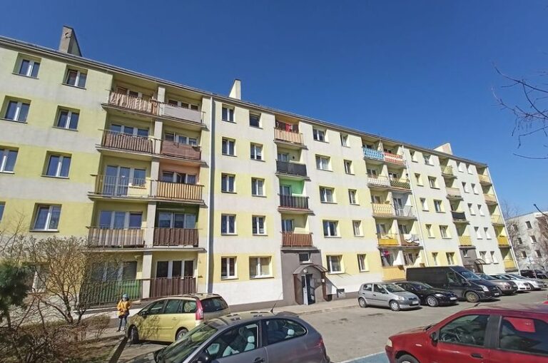 Budynek mieszkalny wielorodzinny przy ulicy Staszica w&nbsp;Kutnie