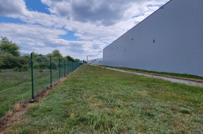 Magazyn wyrobów gotowych wraz z&nbsp;towarzyszącą infrastrukturą techniczną, w&nbsp;tym instalacją fotowoltaiczną w&nbsp;Stanowicach